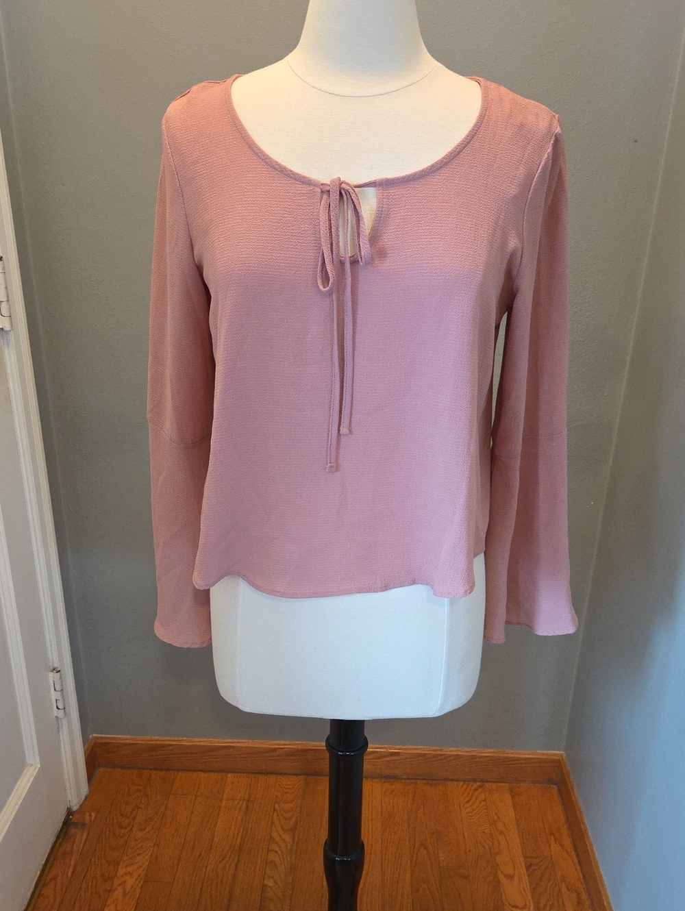 Polly & Esther Mauve Tie-Front Long Sleeve Top